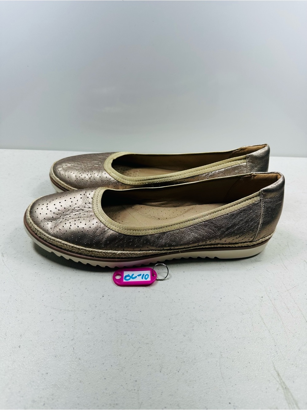 Clarks Women's Serena Kellyn Slip On Shoes  Metallic Leather - Size 12N